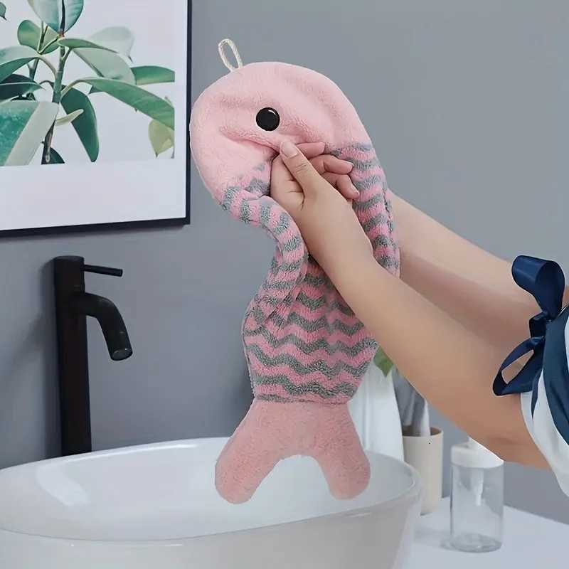 1/3pcs Cute Fish-Shaped Hand Towels - Soft Absorbent Coral Fleece Hanging Design with Striped PatternsPerfect for Bathroom C251210