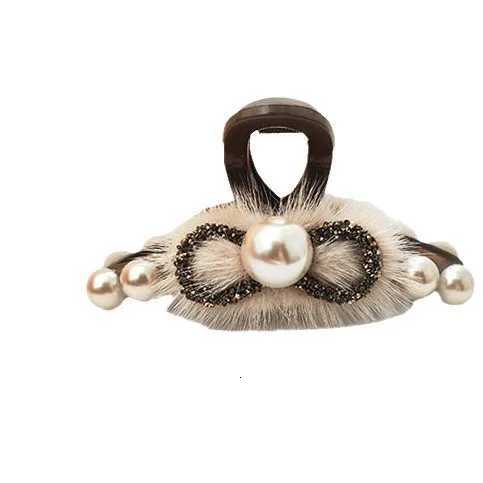 1pcs Retro Exquisite Pearl Mink Hair Shark Clip For Wen Girls Fashion Elegant Hair Cl Luxury Temperament Hair Accories Y251210
