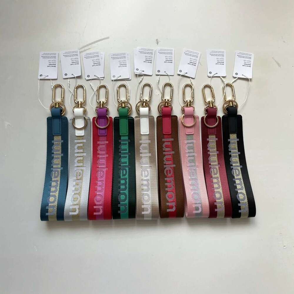 5A New Women's Lululiens Keychain Designer Phone Hangstring Buckle Various Bags Black Universal Key Customization Short Anti 026