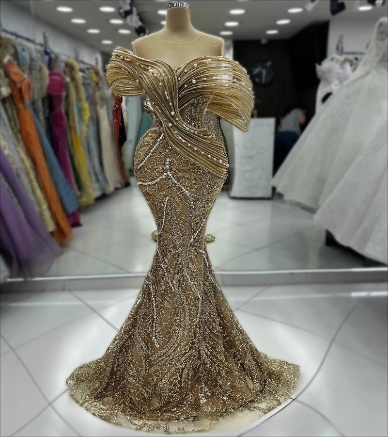 Plus Size Gold Prom Special Occasions Mermaid Promdress Formal Dresses For Women Sheer Neck Illusion Beaded Lace Rhinestone Engagement Gown D10 B0312