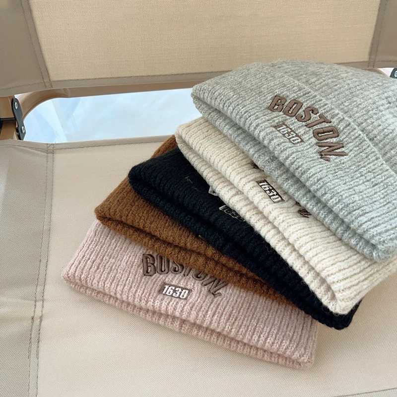 Luxury Letter Embroidered Kids Beanie Cap Winter Warm Knitted Wool Hat for Boy Girl Korean Ins Solid Color Children Skullcap 3-10Y Y251209