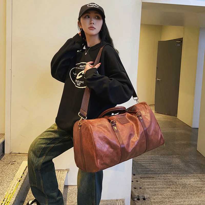 Vintage Gym Bag PU Leather Travel Totes Duffle MenS Sports Fitness Business Large Capacity Lage Handbag Outdoor Shoder Bag Y251209