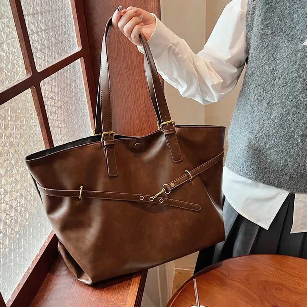Large Capacity Casual Cmuter Tote Bag for Wen New Style Versatile Polyer Li Zipper Closure Soft PU Leather Bag Y251209