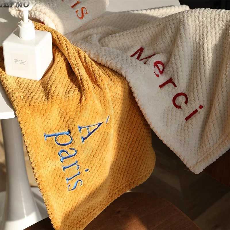 Minimst Embroidered Hand Towel French Square Cotton Towel Quick Drying Soft Absorbent for Bathroom Kitchen Decor C251210