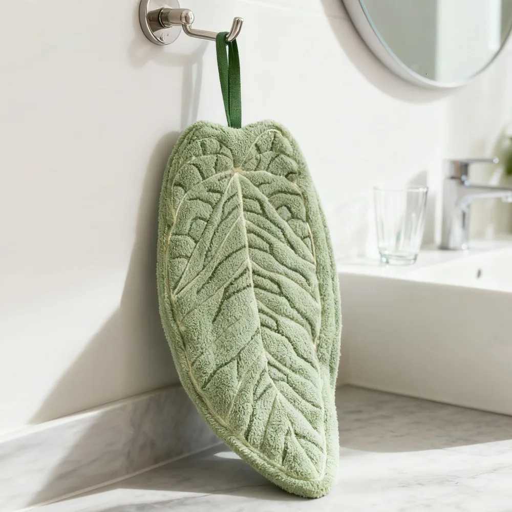 New Hot New plant leaf creative hand towel can be hung in kitchen bathroom thick handkerchief Gift C251210