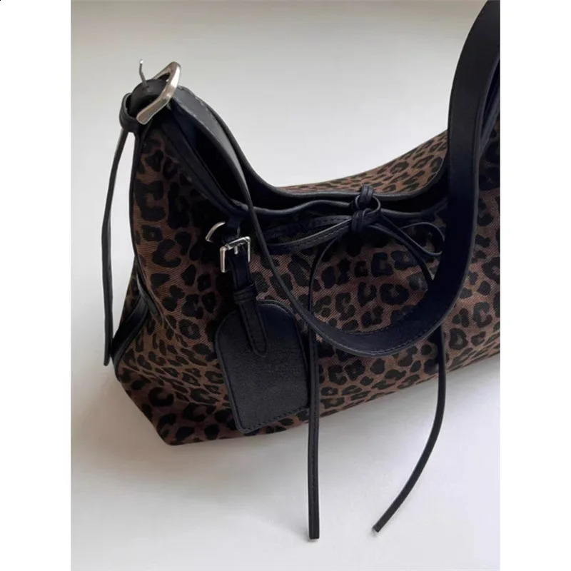 Korean Fashion Leopard Pattern Single Shoulder Bag American Sweet Cool Y2K Style Handbag Versatile Casual Underarm Bag 251209