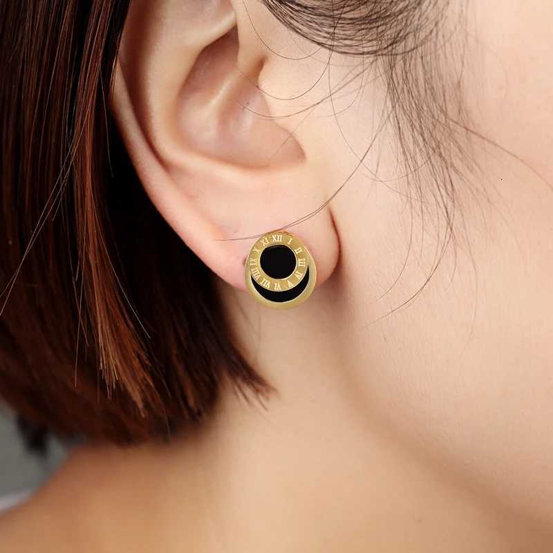 High Quty Black Enamel Ran Numerals Stud Earrings For Wen/Men Girls Piercing Jewelry Titanium Steel Gold Color Earring Y251210