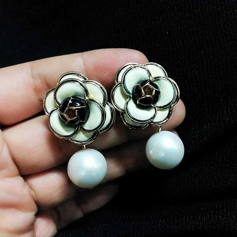 Famous Design Golden lia wer Pearl Stud Earring For Wen Tren Jewelry Y251210