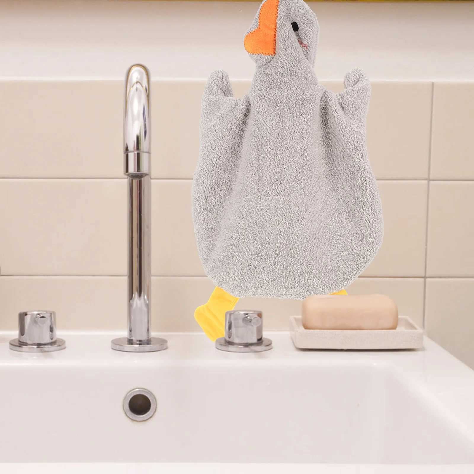 2Pcs Cute Duck Hand Towels Coral Fleece Absorbent Quick Drying Home Kitchen Bathroom Hanging Hand Towels C251210