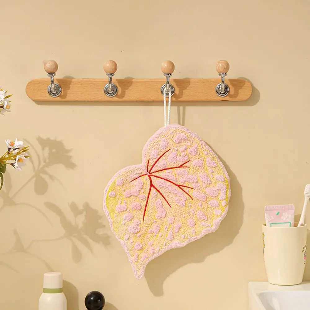Soft Double-layer Leaf Style Hand Towel Thickened Speed Dry Hanging Hand Cloth Absorbent Handkerchief Rag for Kitchen Bathroom C251210