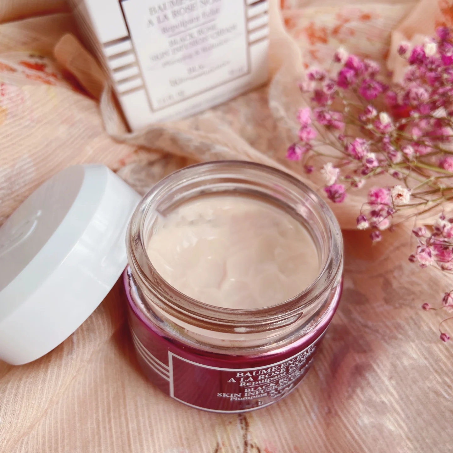 Face Care Black Rose Serum Essential Oil Cream Mask Moisturizing Women Skin Care Essence Facial Skin Protection Strengthen High Quality Fast Delivery