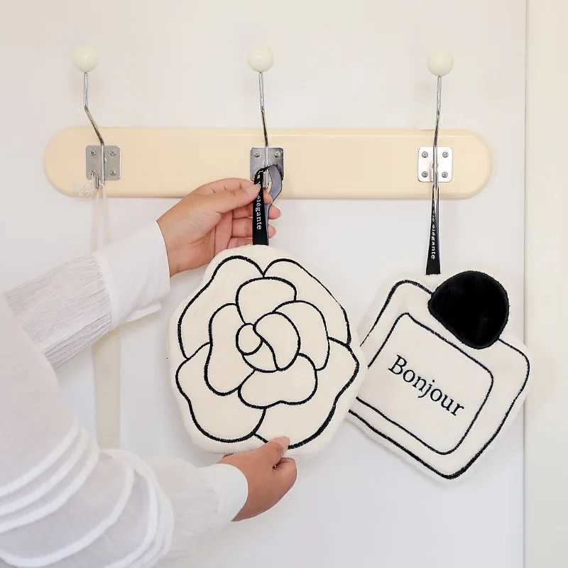 luxury French Hanging Small Household Square Towel Kitchen Bathroom White Absorbent Double Thick Hand Towel Children Fine Hand Towel C251210