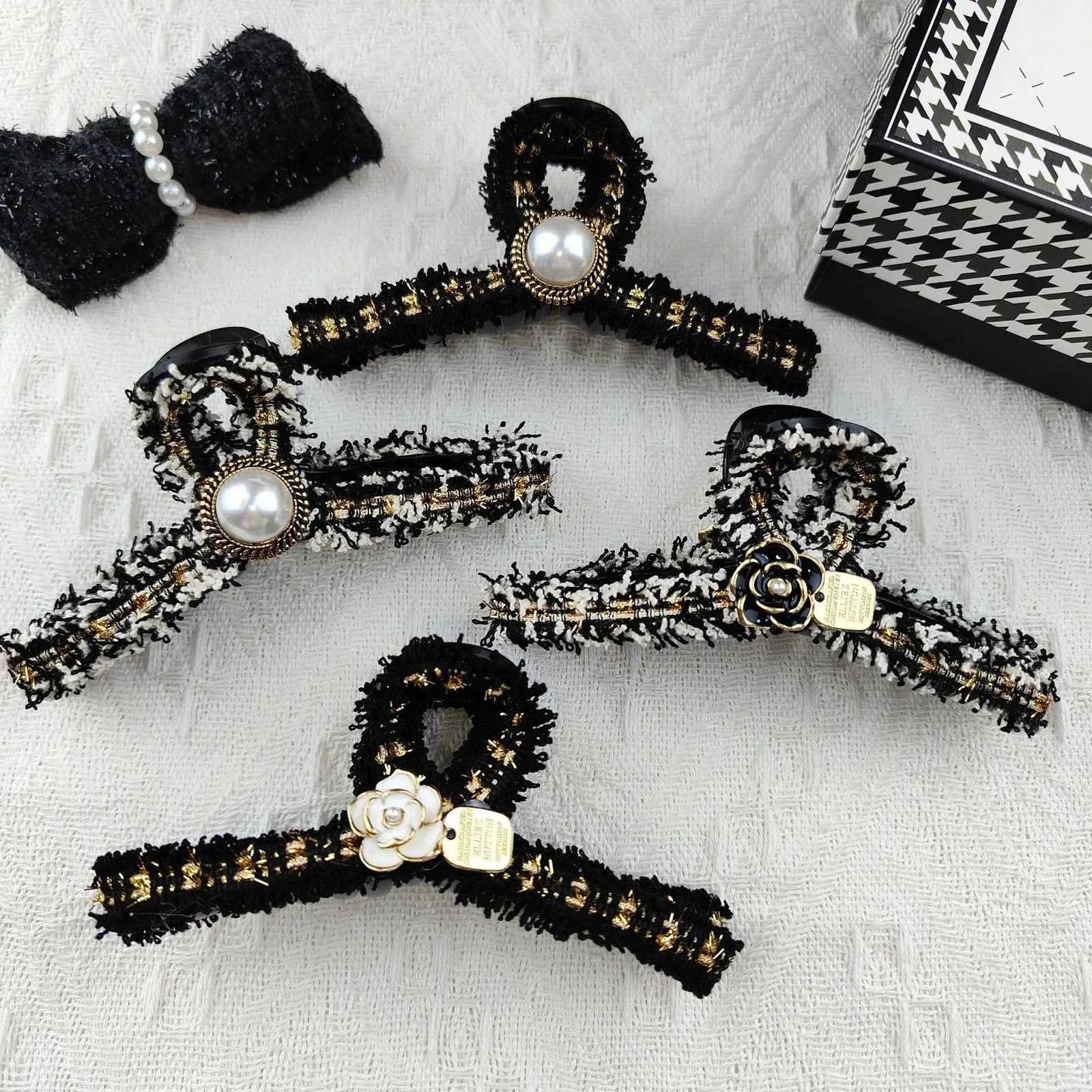 luxury brand Fashionable Hair Clips hair accories shark clips exquisite pearl heaear Crab hair clip Hair pin Y251210