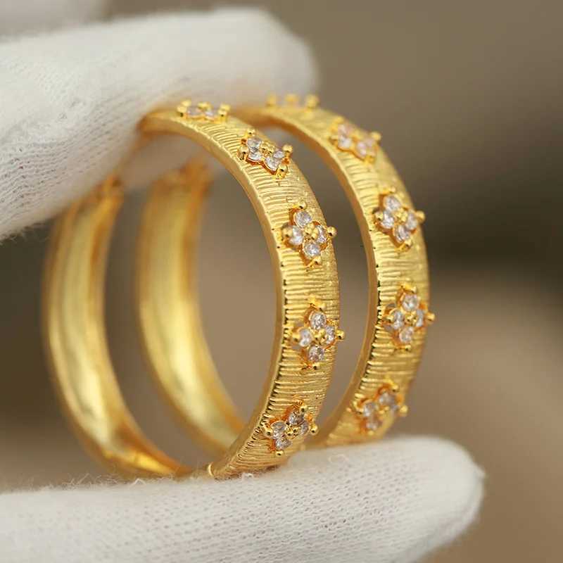 New Arrival Fl Crystal wer Stud Earrings Fashion Brand Jewelry for Wen Elegant Zirconia Geetric Earrings Y251210