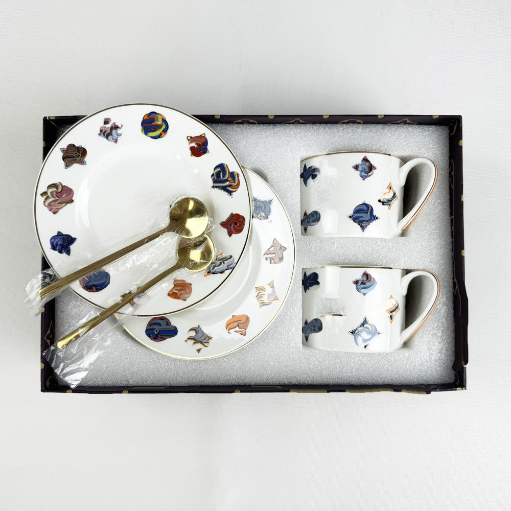 Porcelain tableware 10-piece set European style plate/cup/spoon combination tableware holiday gift bone China plate mug gift