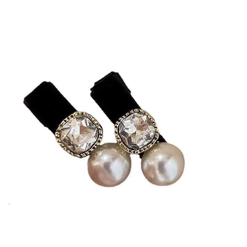 2/4pcs Pearl small fragrance side clip piece for wen exquisite black veet bangs hair clip retro new high-end clip Y251210