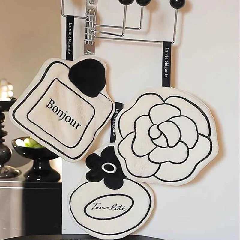 luxury Double Layer Thickened Hand Towel Face Towel Soft Skin Friendly Super Absorbent Quick Dry Hanging for Kitchen Bathroom C251210