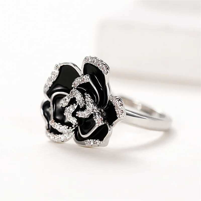 Huitan Rantic lia Ring for Wen Black Enamel Aesthetic wer Rings Bridal Wedding Party Accories Luxury Jewelry New Y251210