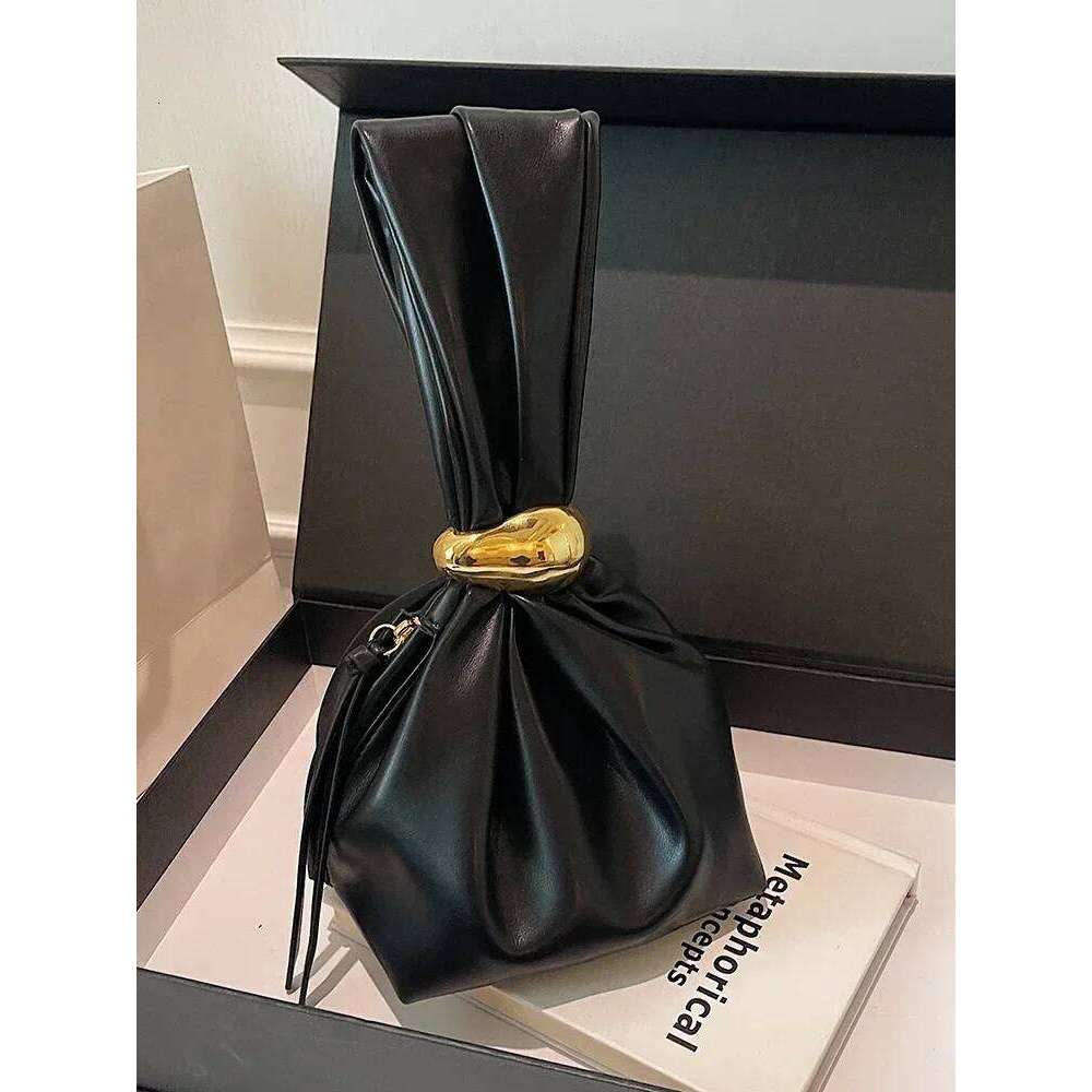 Soft Leather Clutch Luxury Designer Women Pleated Bucket Pouch Temperament Side Zipper Party Evening Bags Top-Handle Bag
