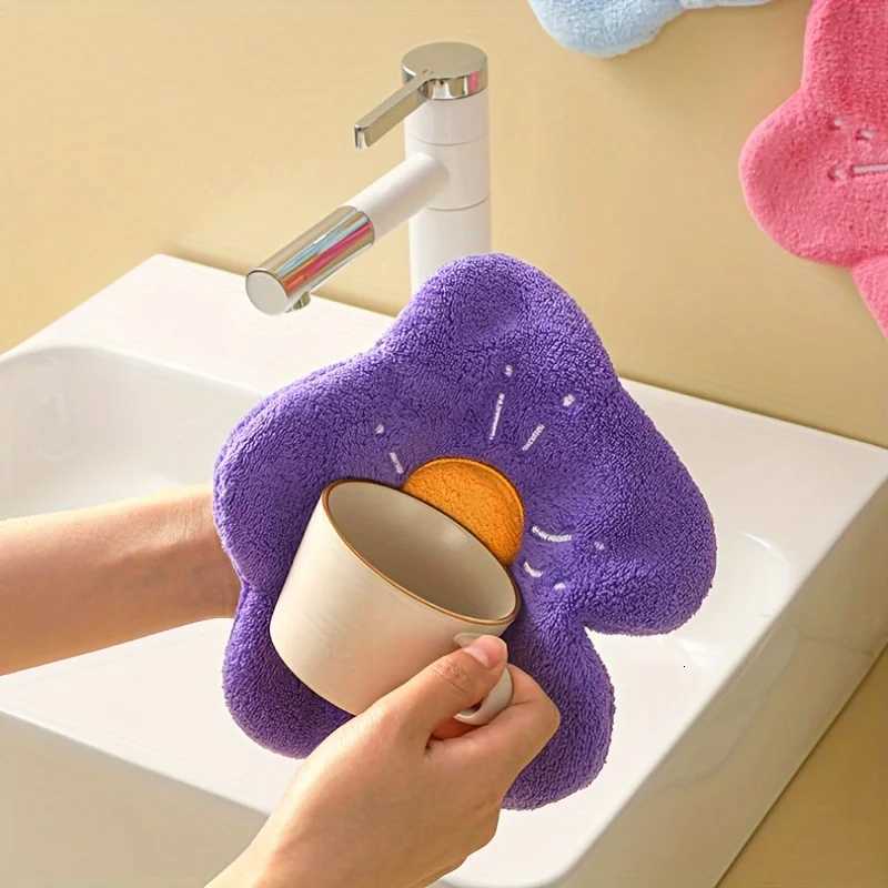 1pc Hand towel with hanging flower shaped design household kitchen absorbent handkerchief C251210