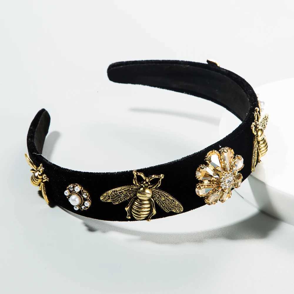 European and Hair Bands Fashionable Retro Palace Style Baroque band Bee Wide Edged Gold Veet Buckle Hair Clip Y251210
