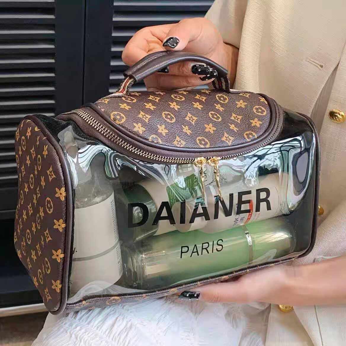 Makeup bag large capacity portable waterproof for travel with a sense of luxury simple cosmetic storage bag men's and women's toiletry bag