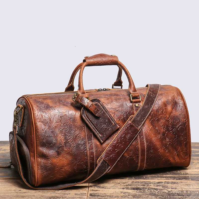 LEATHFOCUS Vintage Embossed Handbag Mens Wens Leather Travel Bag Large Capacity Business Duffles Bag Weekend Gym Bag Y251209