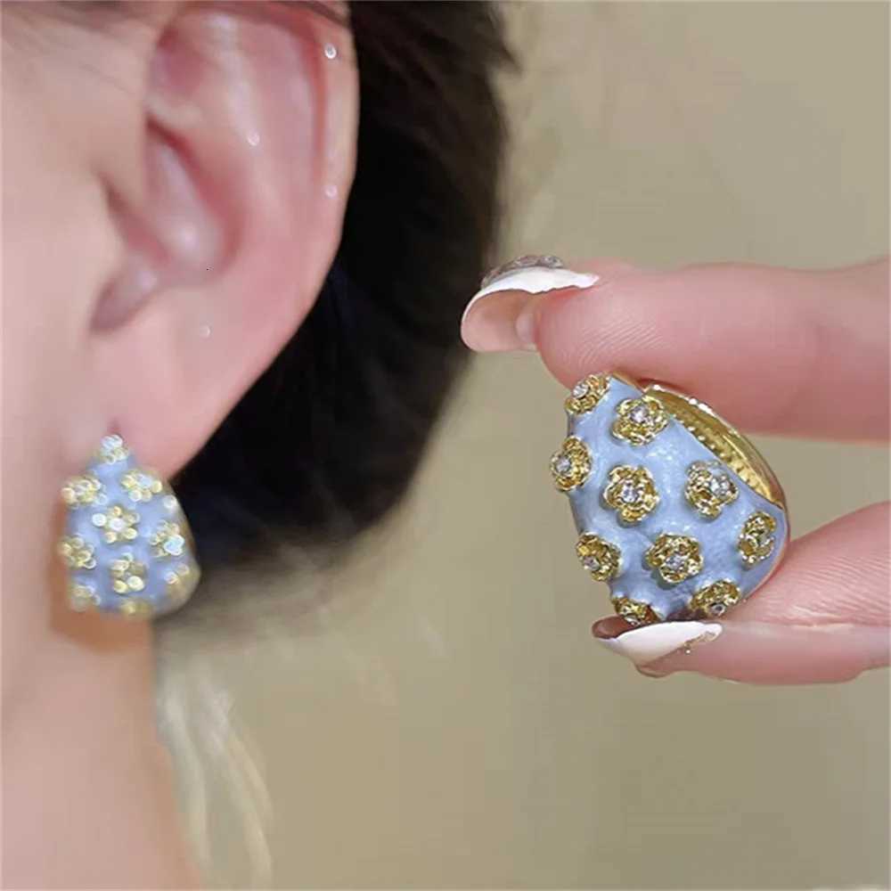 Fashion Elegant Charming Rose wer Paved Hoop Earrings For Wen Vintage Rantic Wen Jewelry Gift e White Y251210