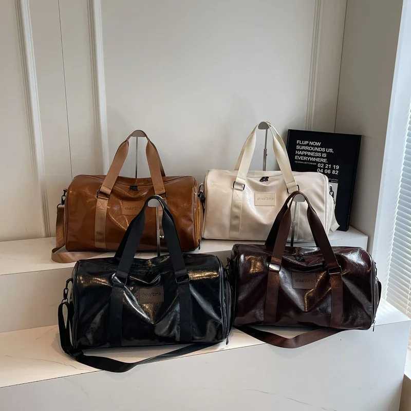 Super Cool Glossy PU Large Capacity Travel Bag 2024 Simple Casual Sense of Luxury Fi Shoder and Crossbody Bags for Unisex Y251209