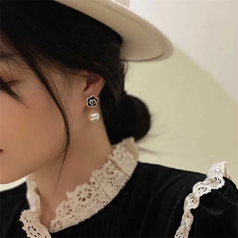 Adolph Trending Rose wer Drop Earring Fashion Party Korean Imitation Pearl Pendant Dangle Earrings Fem Jewelry For Wan Y251210