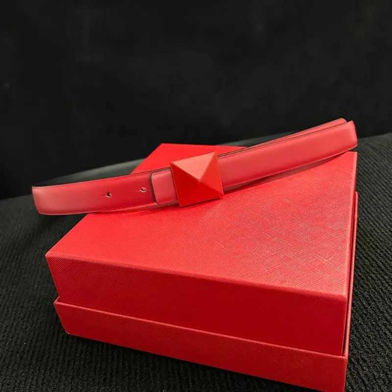 Luxury Womens Belt Luxury Waist Chain Rivet Buckle Versatile Decorative Belt Jeans Dress Womens Accessories Double-sided Belt Y251210