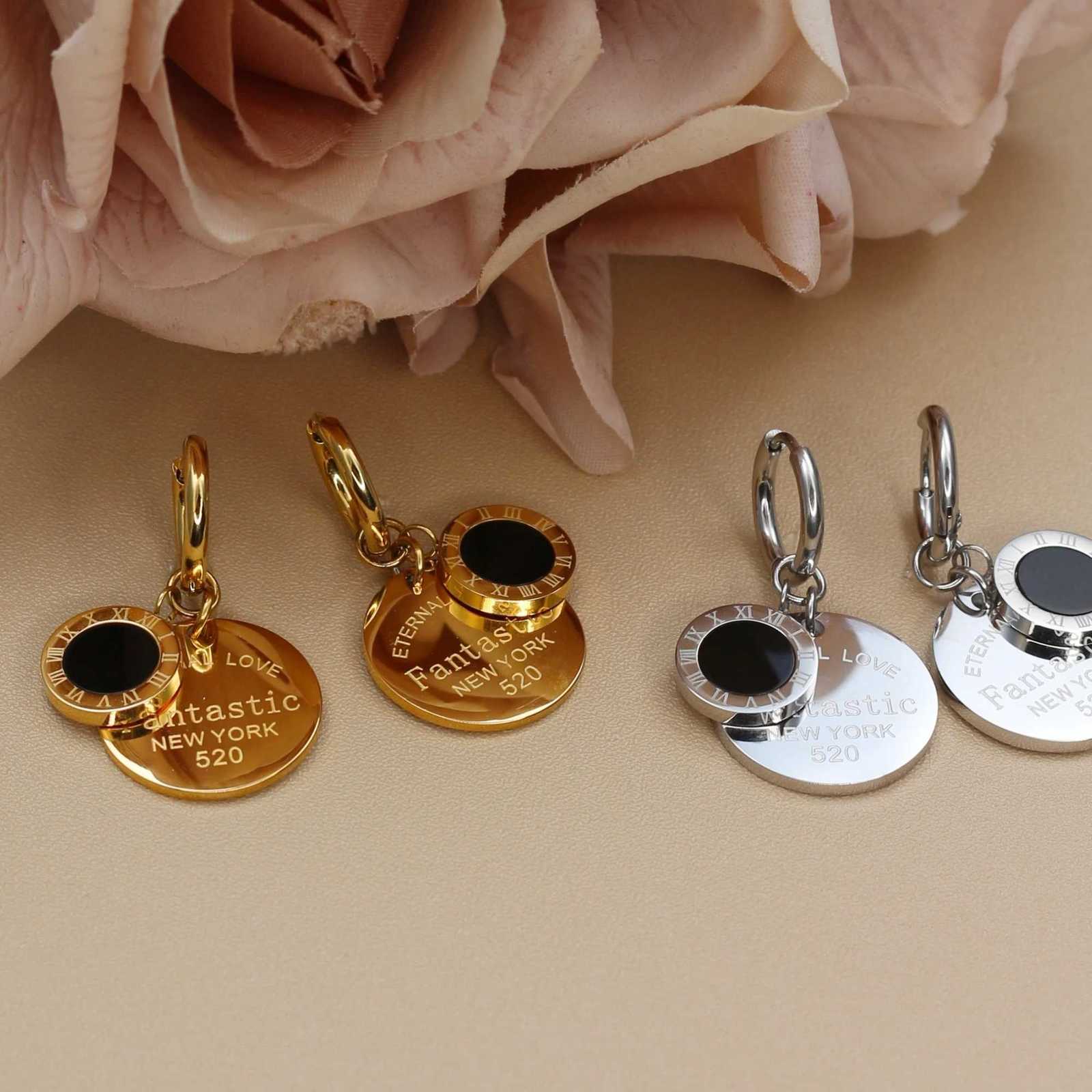 XE-193 New Ran Numeral Medallion Design FORR Stainl Steel Ladies Jewellery Earrings Gift Wholes Y251210