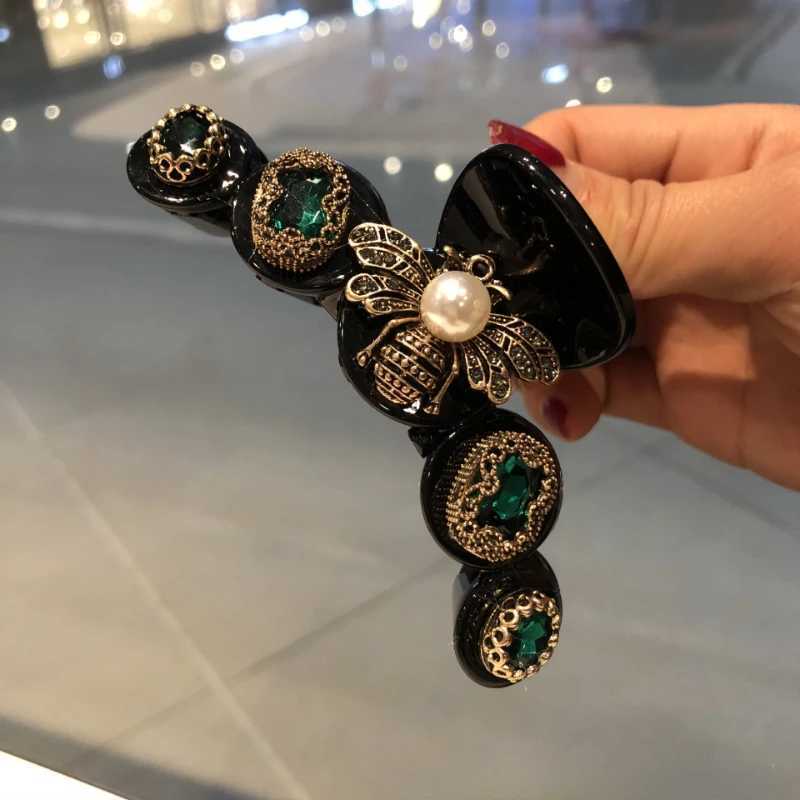 Retro Rhinestone Pearl Bee Hair Cls for Wen Fashion Elegant Hair Clips Heaear piece Girls Hair Accories Y251210