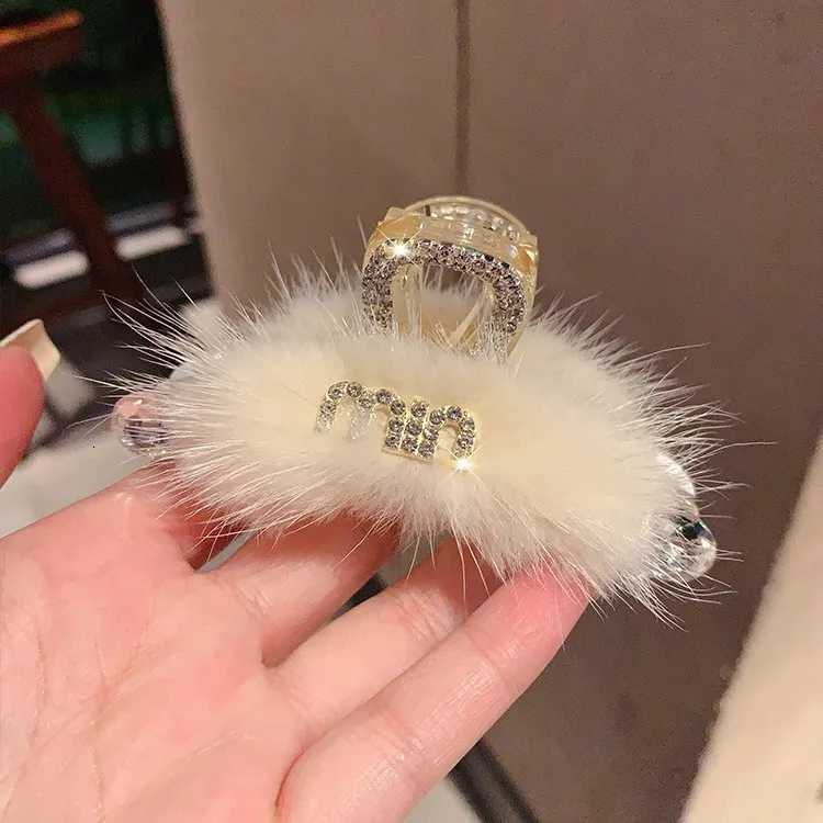 1pcs Retro Veet Pearl Hair Clip Accories For Wen Fashion Elegant Acrylic Cl Clip Girls Hair Clip Accories Y251210