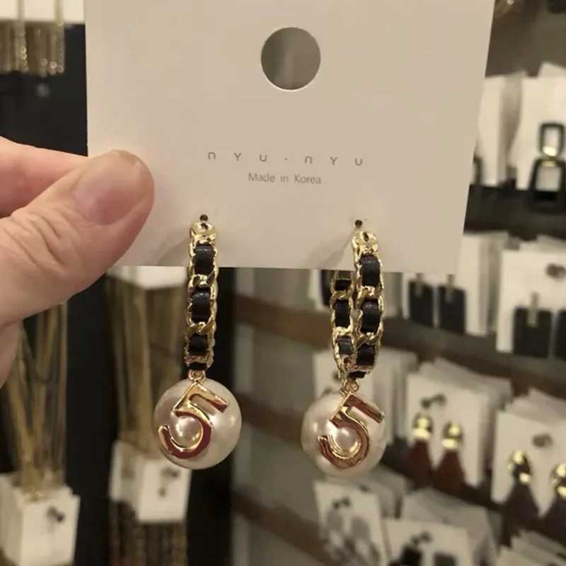 Fashion Big Pearl Earring for WenLeather Golden NO5 Dangle Jewelry Brincos Y251210