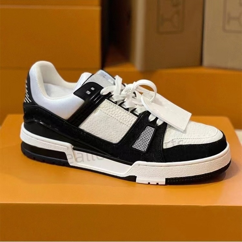 Luxury Designer Sho… - image