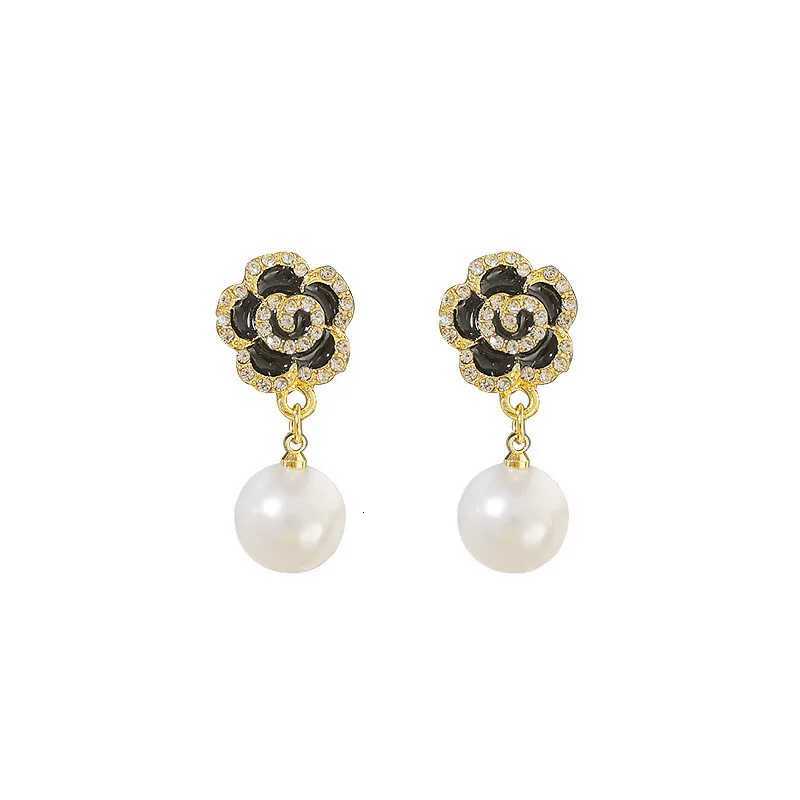 Adolph Trending Rose wer Drop Earring Fashion Party Korean Imitation Pearl Pendant Dangle Earrings Fem Jewelry For Wan Y251210