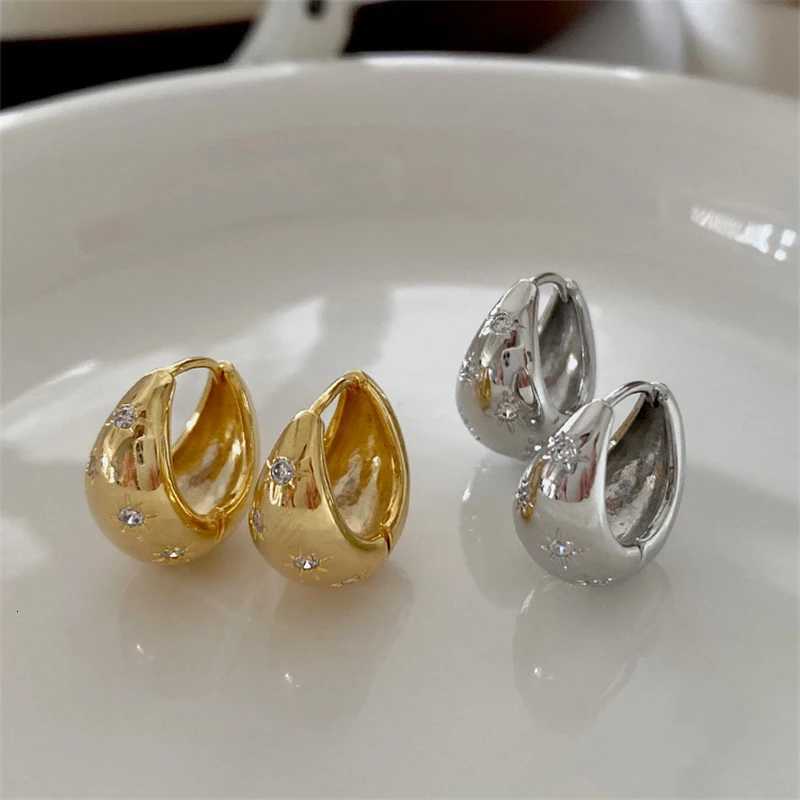 Stainl Steel Smooth Star Zircon Hoop Earrings for Wen Girls Metal Chunky Sun Rhinestone Ear Buckle Punk Y2K Elegent Jewelry Y251210