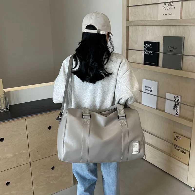 Pu Leather Sport Bag Gym Bag Dry Wet Bag for Men Wen Training for Shoes Fitness Yoga Travel Storage Lage Shoder Sport Bag Y251209