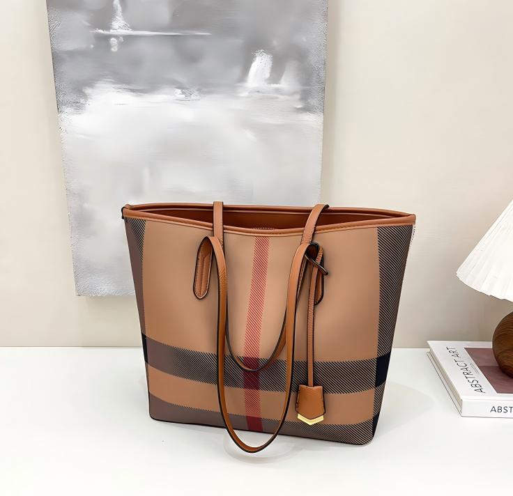 Designer bag 2025 Autumn Winter New Trendy Fashion Tote Bag Womens Versatile Temperament Casual Shoulder Bag