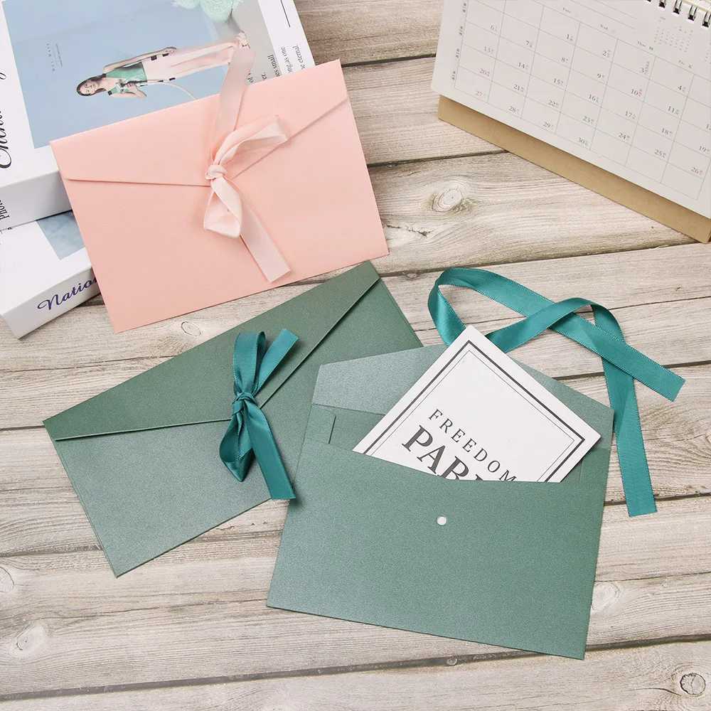 10Pcs/Set Creative Bow Envelope Retro Greeting Card Bags Mticolor Pearlescent Paper Envelop Ribbon Mailer For Wedding Invited H251210