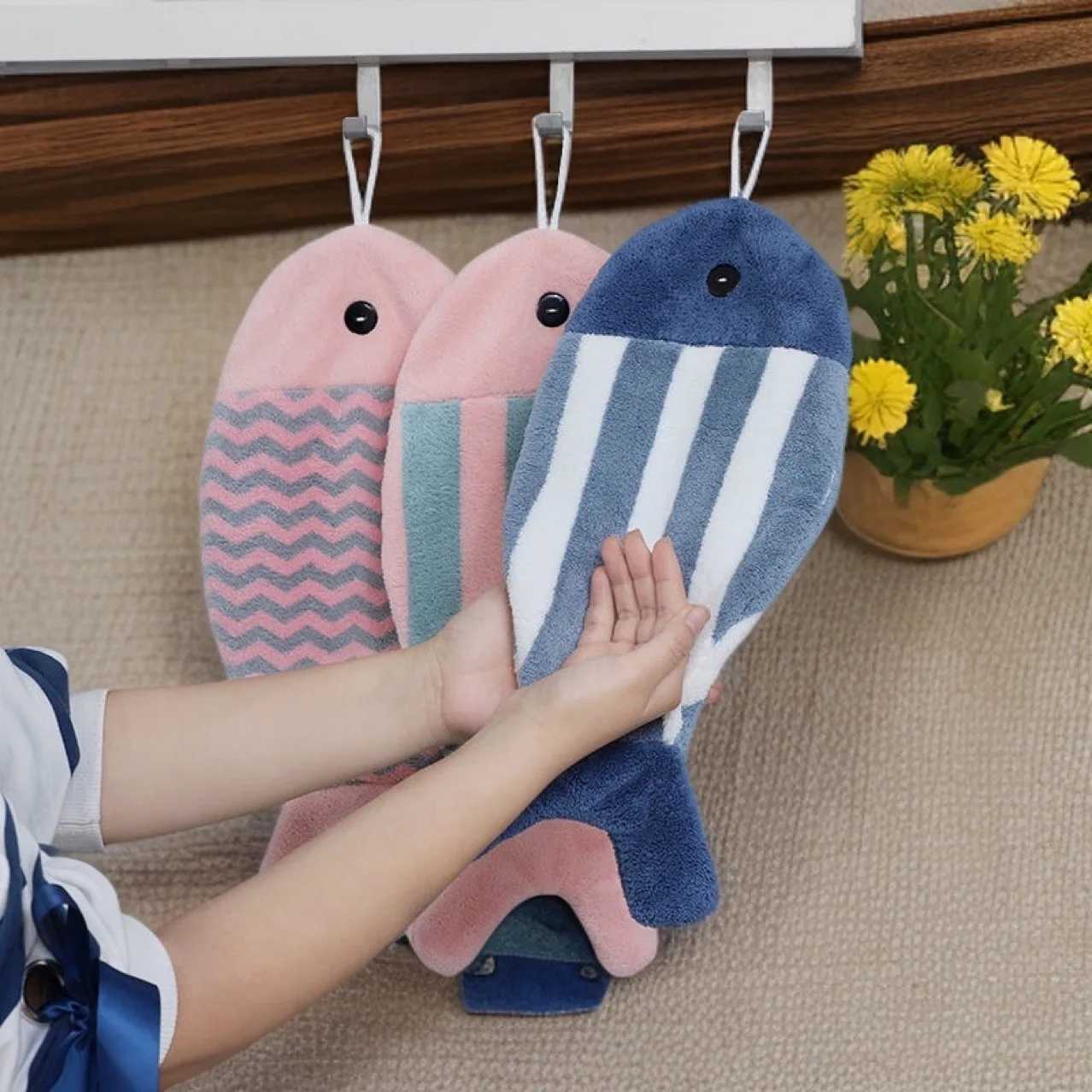 Hanging Cartoon Fish Hand Towel Soft Water Absorption Household Cute Childrens Kitchen Bathroom Thickened Hand Towel 3pcs C251210