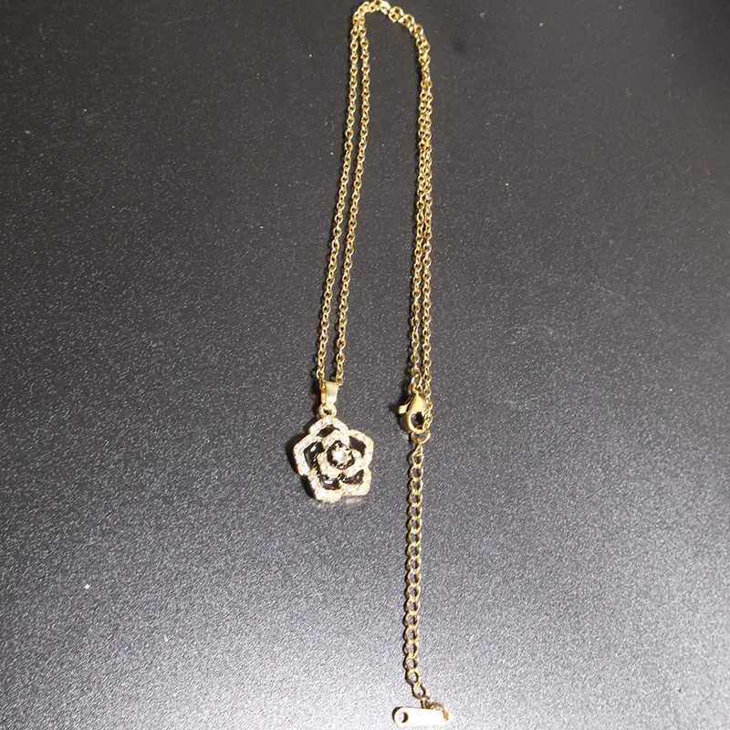 Black lia necklace stud earrings set xiaoxiangfeng stainl steel chain retro light luxury imitation pearl earring jewelry Y251210