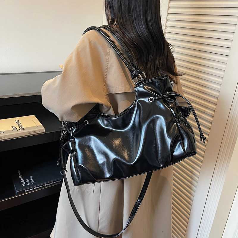 Large Capacity Wen PU Leather Handbags Messenger Bags Casual Fem Shoder Shopping Bag Fi Ladies Tote Crossbody Bag Y251209
