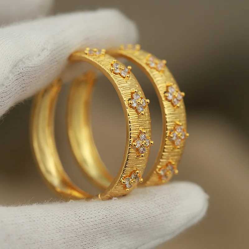 New Arrival Fl Crystal wer Stud Earrings Fashion Brand Jewelry for Wen Elegant Zirconia Geetric Earrings Y251210