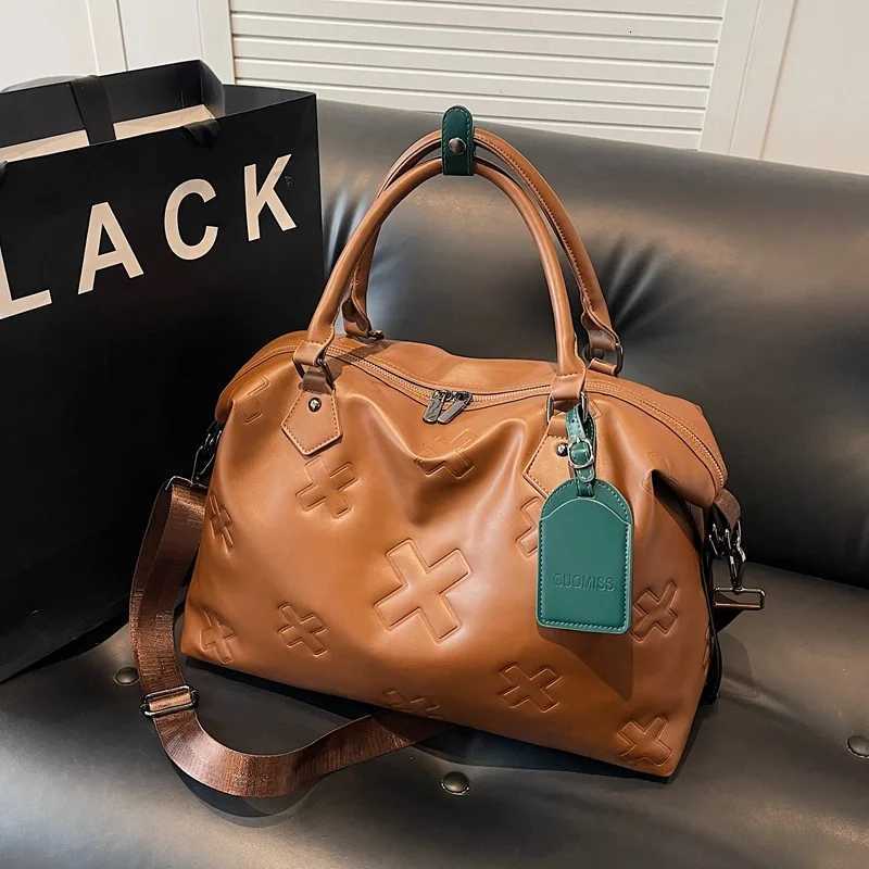 2025 New Fi Large Capacity Sports Duffle Oversi Shoder Bag for Wen Short Trip Weekend Travel Crossbody Bags Y251209