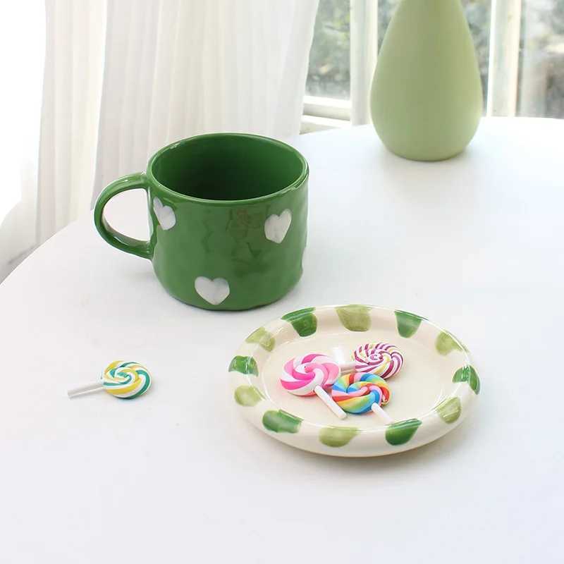 300ml 10oz Heart Patterm Coffee Mug Creative Personty Unique Design Ceramic Cup with Handle Lovely Gift for Besties 1 Piece C251210