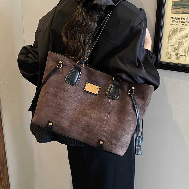 LEFTSIDE Wen PU Suede Shoder Bag 2025 Winter Soft Tote Bag Luxury Designer Trend Fem High Capacity Green Handbags Y251209