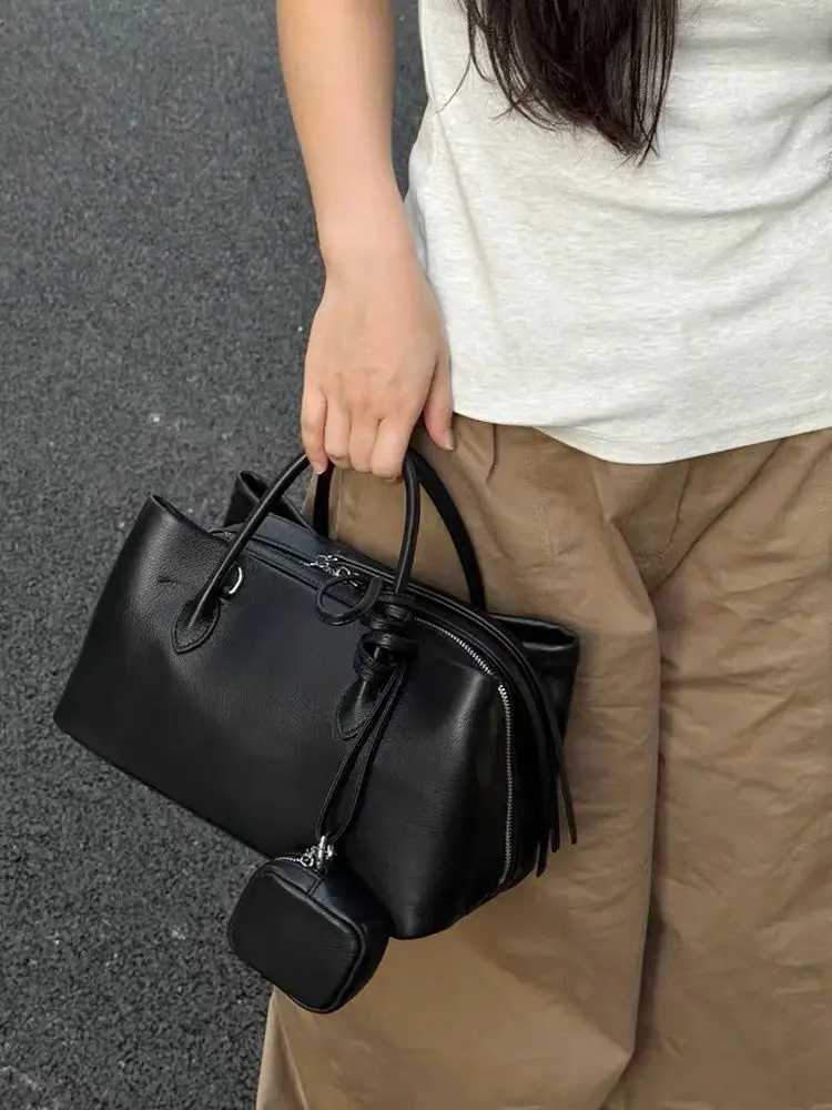 Vintage Style genuine leather High Capacity Tote Single Shoder Cmute Bag Underarm Bag Closure Zipper Interior Pocket Y251209
