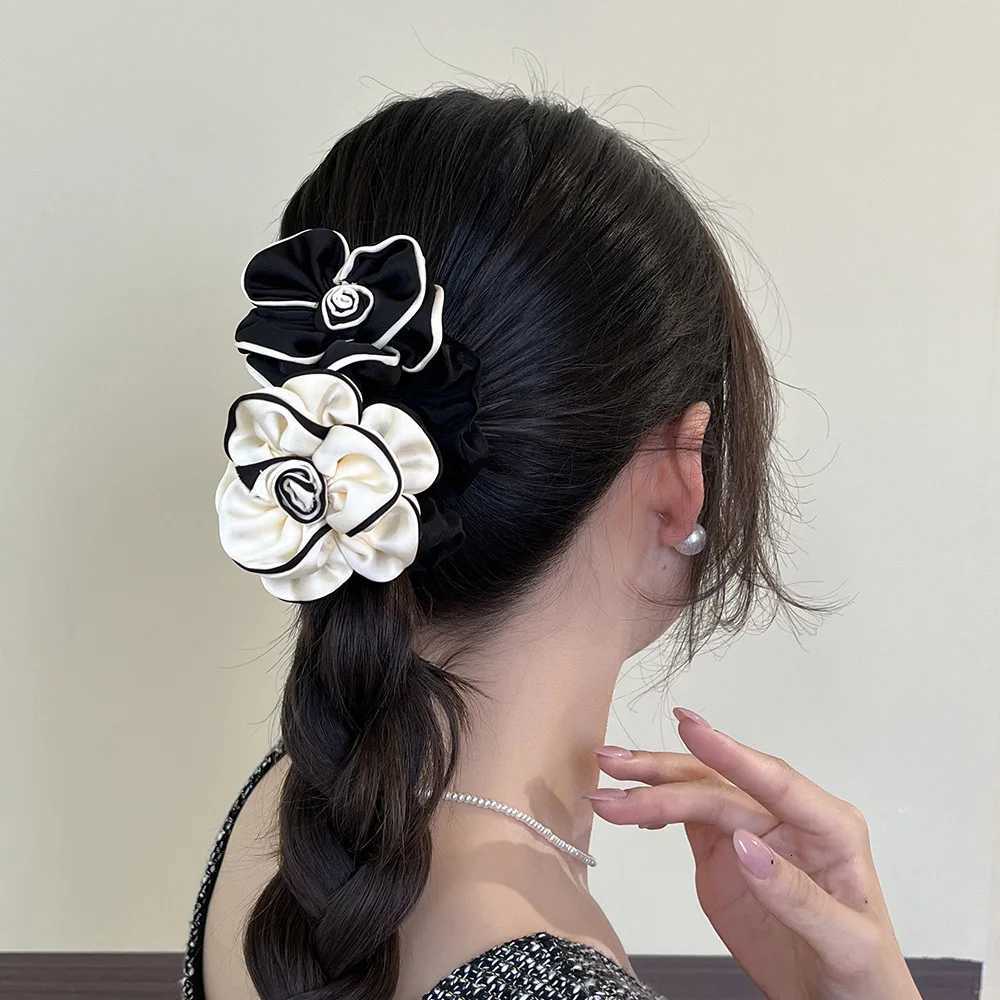 NEW French lia Hair Cl 13CM Large Cl Clips Crab Hair Clips Rolled Edge lia Scrunchies Hair Accories for Wen Y251210